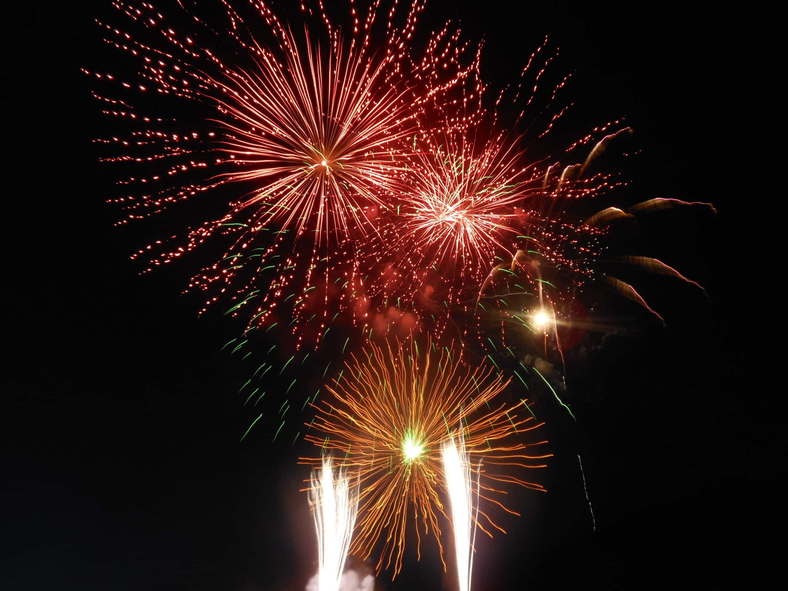 Feu d'artifice du 15 Août_Ancelle Ancelle Mairie Champsaur Valgaudemar Hautes Alpes Ancelle Station